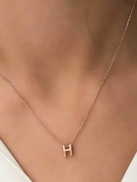 Gümüş Rose 3 Boyutlu H Harf Bayan Kolye